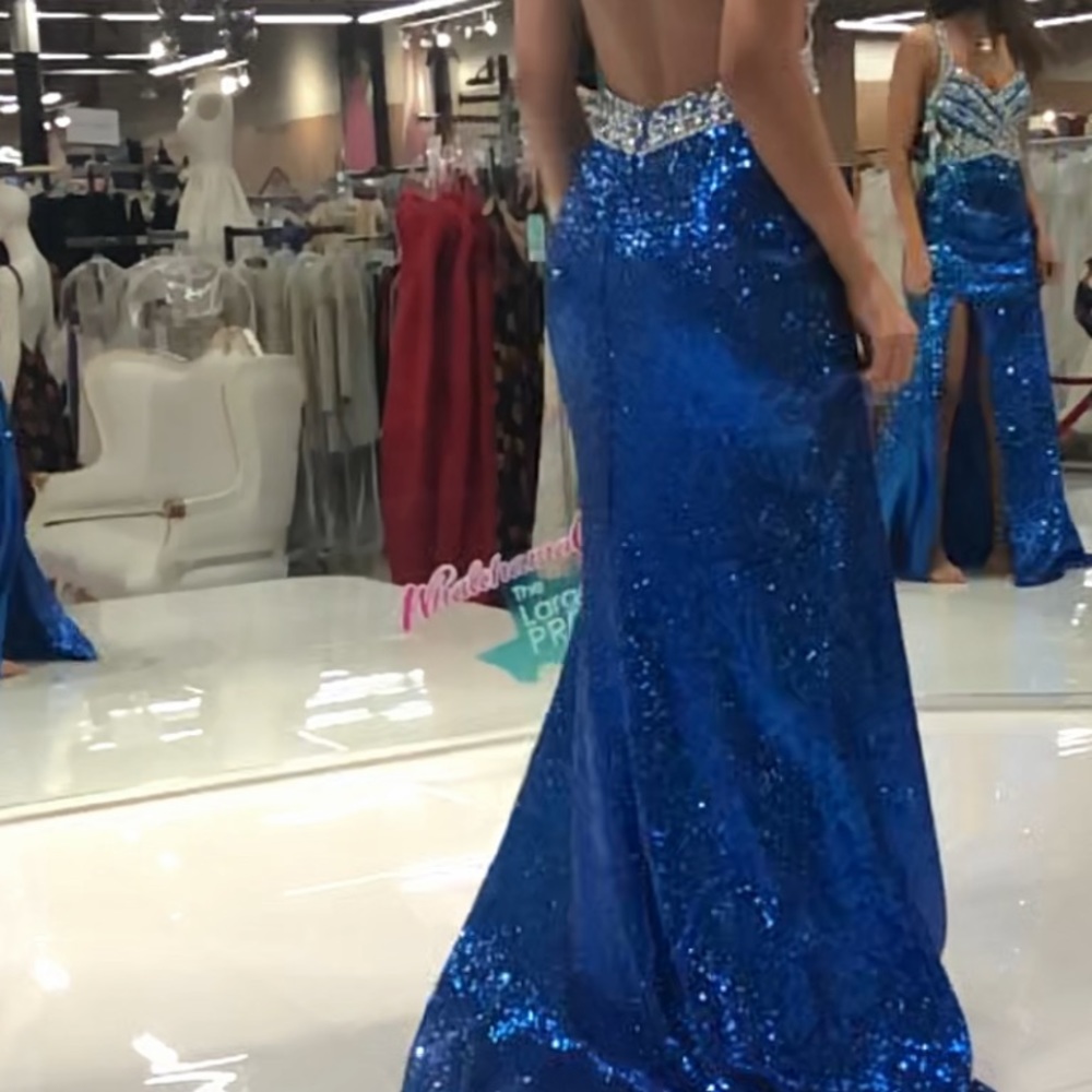 Sean Collection Prom Dress - Picture 4 of 6